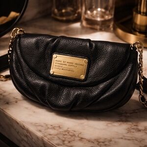 Marc by Marc Jacobs Black Leather Turnlock Chain Shoulder Bag Ruched Gold Plate